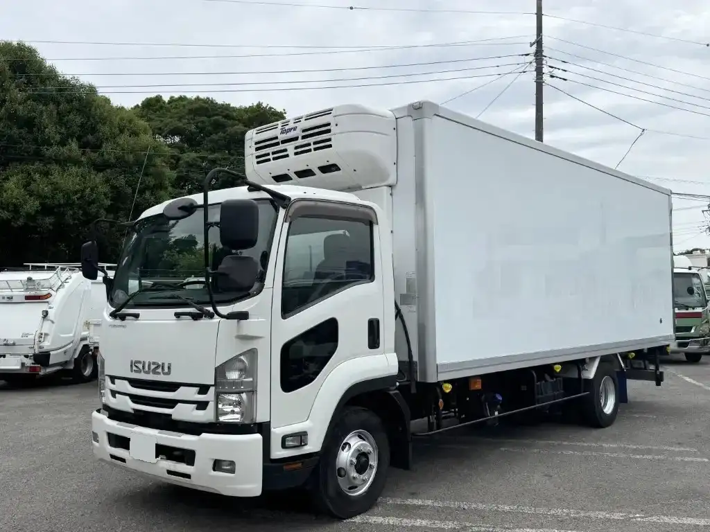 いすゞ フォワード 中型/増トン 冷凍冷蔵 低温 床アルミの中古トラック画像1