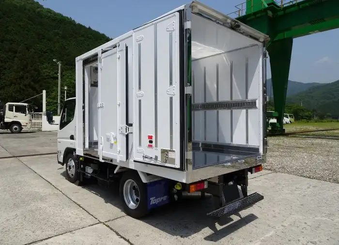 三菱 キャンター 小型 冷凍冷蔵 低温 床ステンの中古トラック画像6