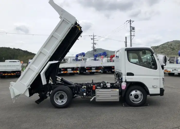 三菱 キャンター 小型 ダンプ ローダー 2RG-FBA60の中古トラック画像2