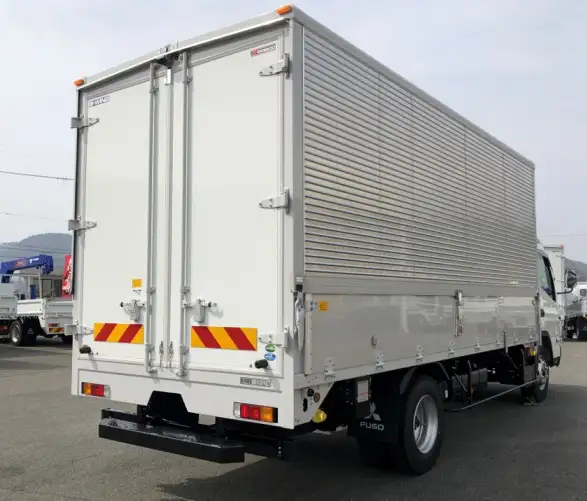 三菱 キャンター 小型 ウイング 2PG-FEB90 R7の中古トラック画像3