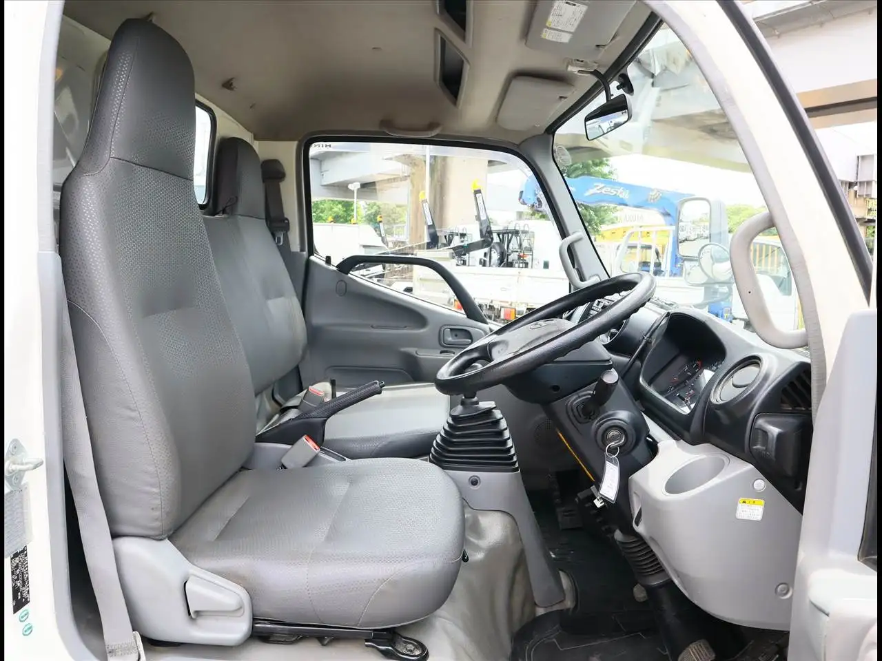 日野 デュトロ 小型 クレーン付 3段 フックインの中古トラック画像11