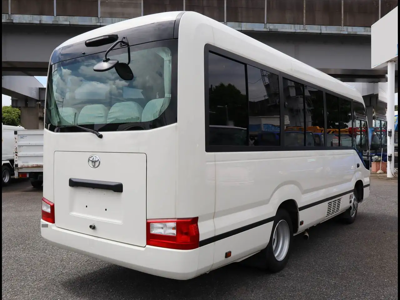 トヨタ コースター 小型 バス マイクロバス SKG-XZB60の中古トラック画像3