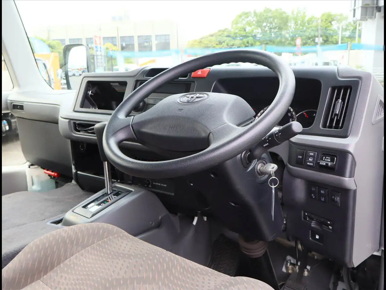 トヨタ コースター 小型 バス マイクロバス SKG-XZB60の中古トラック画像10