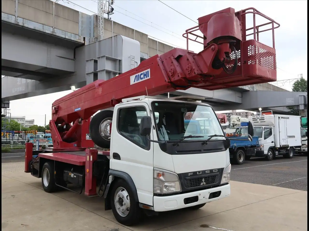 三菱 キャンター 小型 高所・建柱車 高所作業車 PDG-FE73DY改の中古トラック画像2