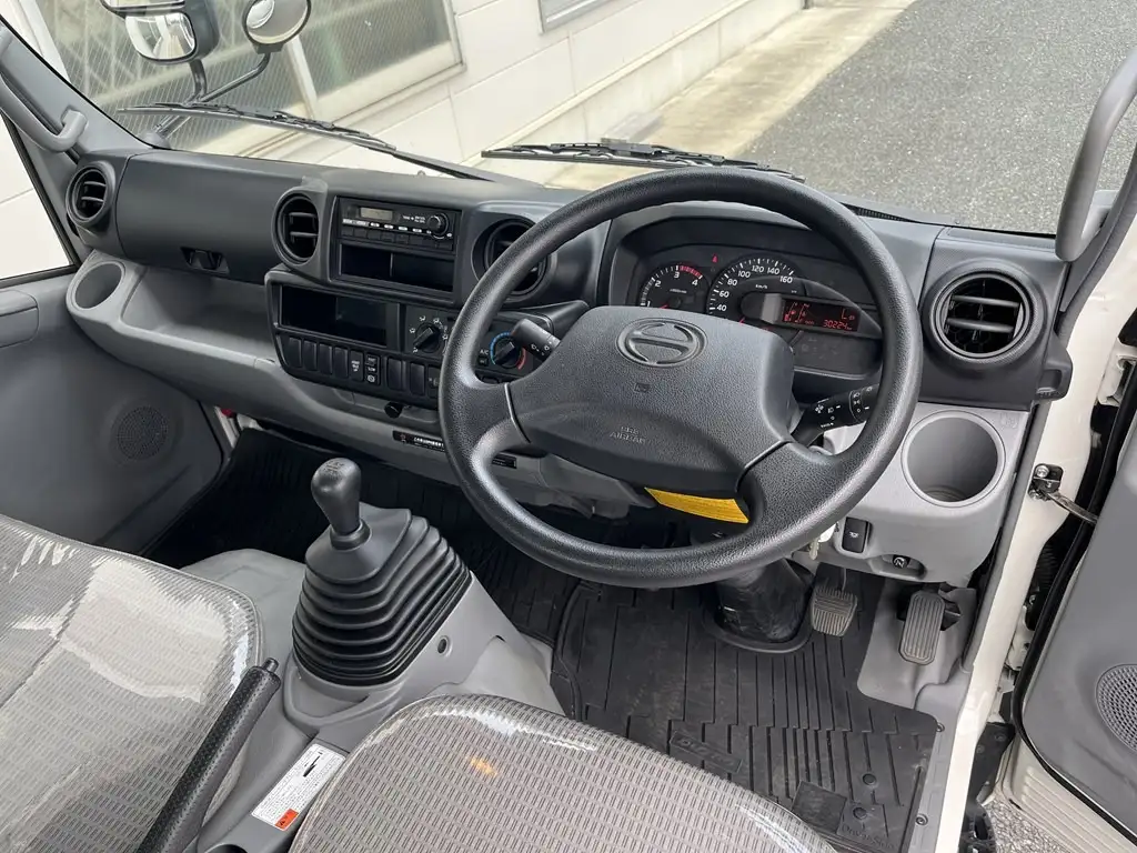 日野 デュトロ 小型 平ボディ TKG-XZU605M H27の中古トラック画像13