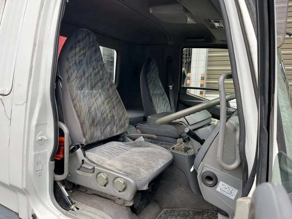 三菱 ファイター 中型/増トン クレーン付 4段 ラジコンの中古トラック画像9