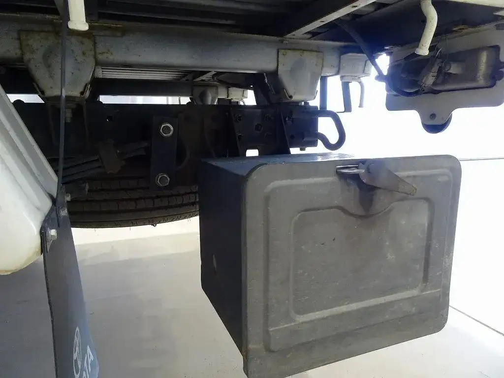 トヨタ ダイナ 小型 平ボディ Wキャブ LDF-KDY281の中古トラック画像18