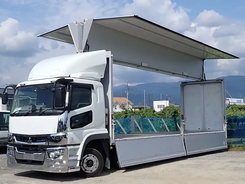 三菱 スーパーグレート 大型 ウイング エアサス ベッド の中古トラック【車両No.190000】