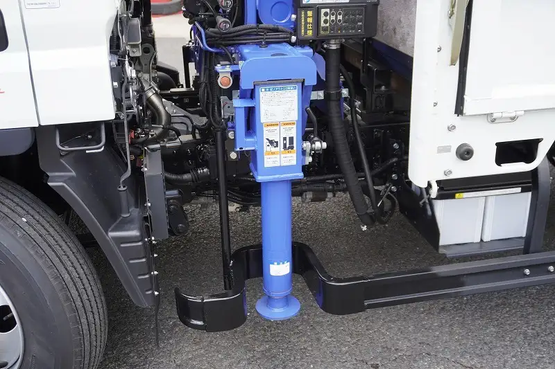 三菱 キャンター 小型 クレーン付 4段 ラジコンの中古トラック画像11