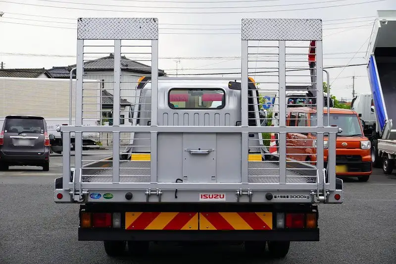 いすゞ エルフ 小型 車両重機運搬 ラジコン ウインチの中古トラック画像3