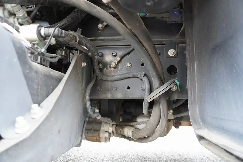 三菱 キャンター 小型 高所・建柱車 高所作業車 電工仕様の中古トラック画像18