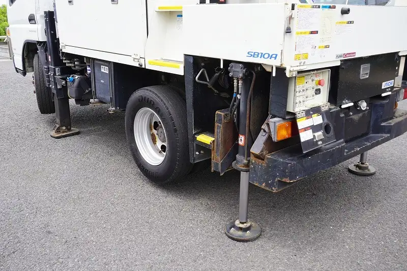 三菱 キャンター 小型 高所・建柱車 高所作業車 電工仕様の中古トラック画像10