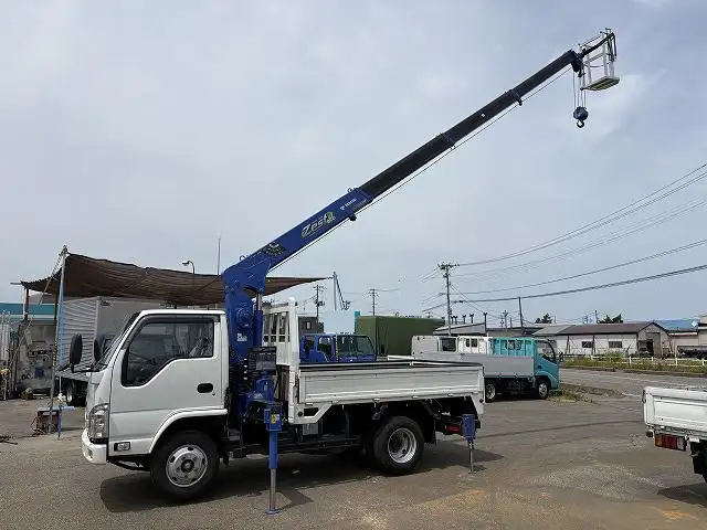 いすゞ エルフ 小型 クレーン付 床鉄板 4段の中古トラック画像6