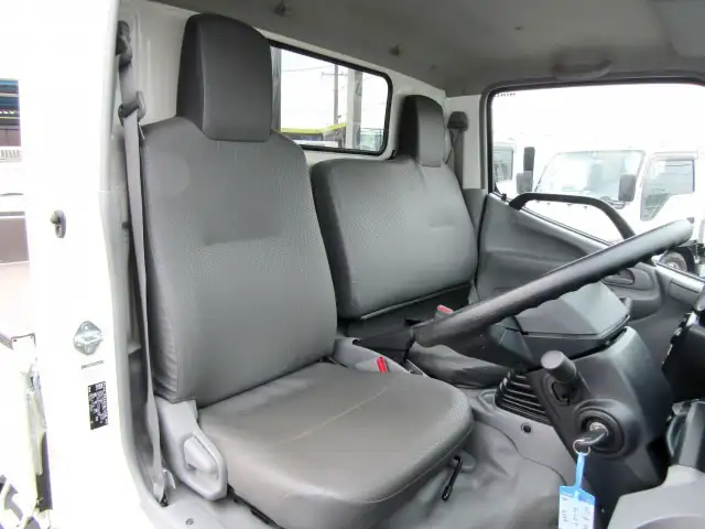 日野 デュトロ 小型 平ボディ 2RG-XZC605M R4の中古トラック画像10