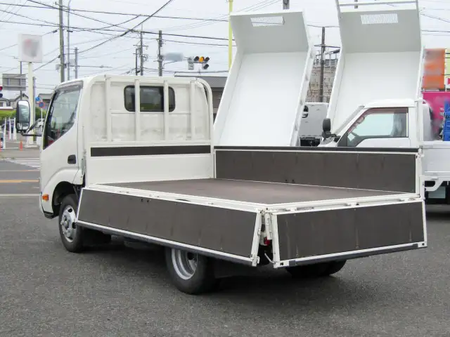 日野 デュトロ 小型 平ボディ 2RG-XZC605M R4の中古トラック画像5