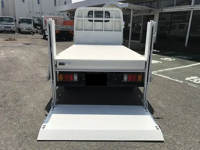 いすゞ エルフ 小型 平ボディ パワーゲート 床鉄板の中古トラック画像7