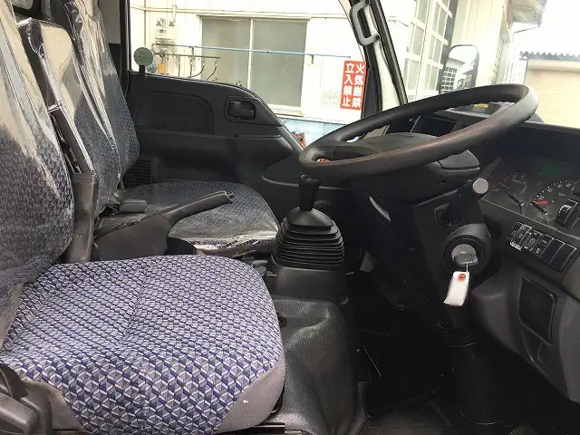 いすゞ エルフ 小型 平ボディ 床鉄板 2RG-NKR88Aの中古トラック画像10