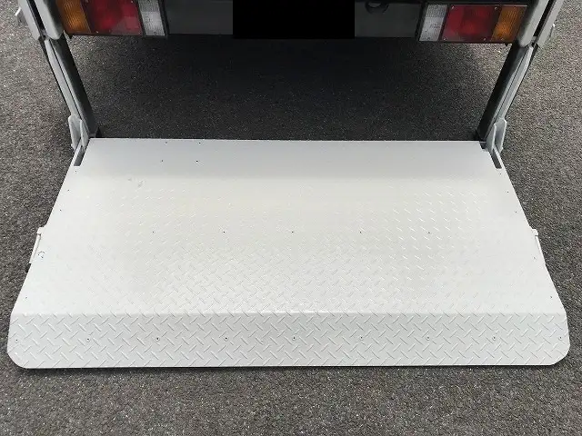 いすゞ エルフ 小型 平ボディ パワーゲート TRG-NJR85Aの中古トラック画像8