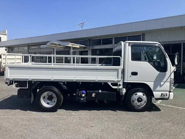 いすゞ エルフ 小型 平ボディ 2RG-NKR88A R2の中古トラック画像2