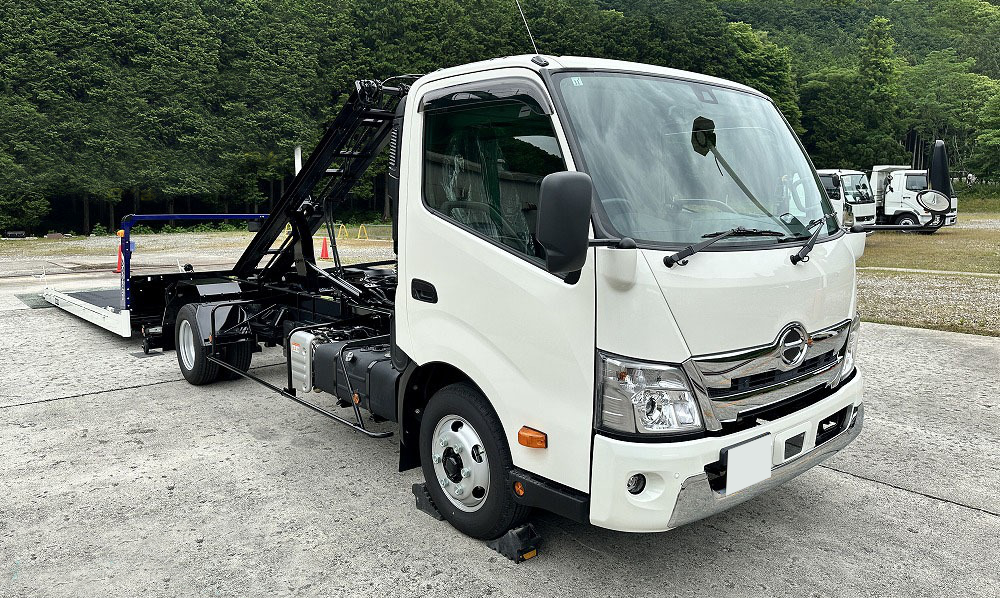 日野 デュトロ 小型 車両重機運搬 セーフティーローダー