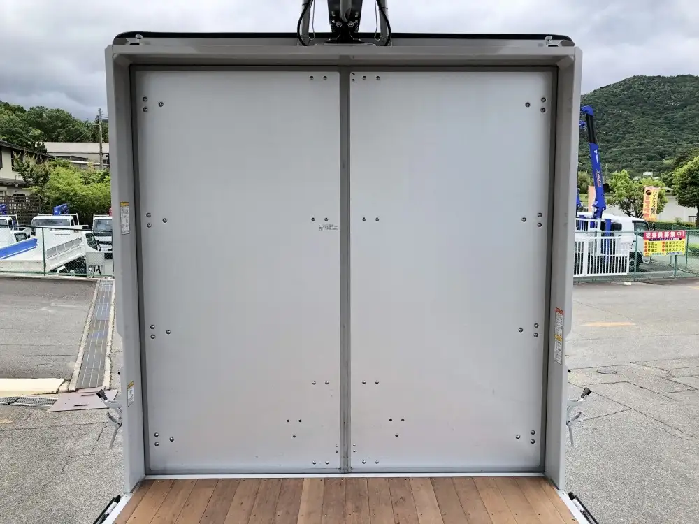 日野 レンジャー 中型/増トン ウイング エアサス ベッドの中古トラック画像10