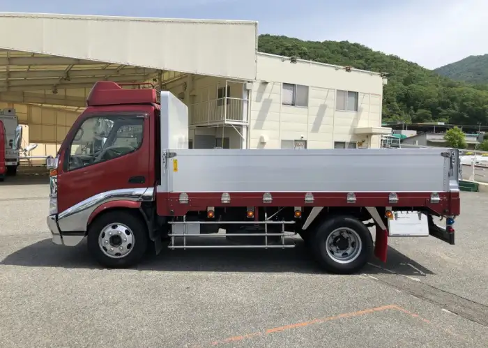 日野 デュトロ 小型 平ボディ 床鉄板 アルミブロックの中古トラック画像6
