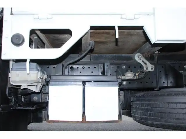 日産UD コンドル 小型 平ボディ パワーゲート 床鉄板の中古トラック画像16