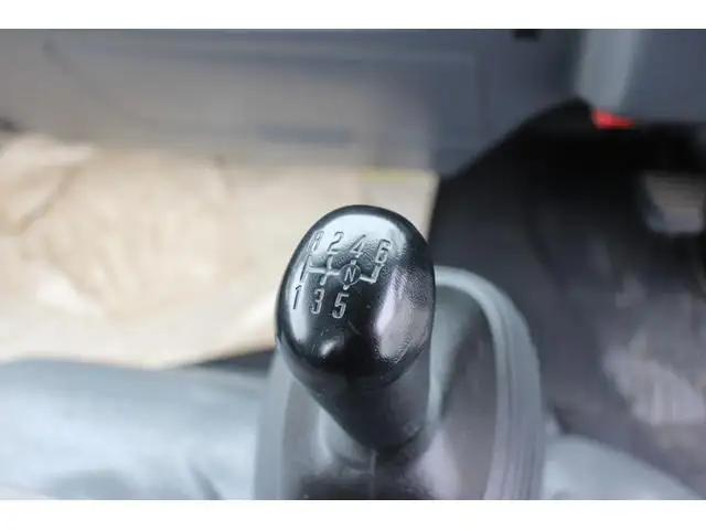 日産UD コンドル 小型 平ボディ パワーゲート 床鉄板の中古トラック画像12