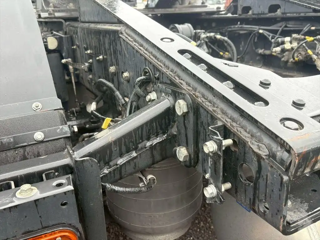 いすゞ ギガ 大型 トラクター ハイルーフ 1デフの中古トラック画像19
