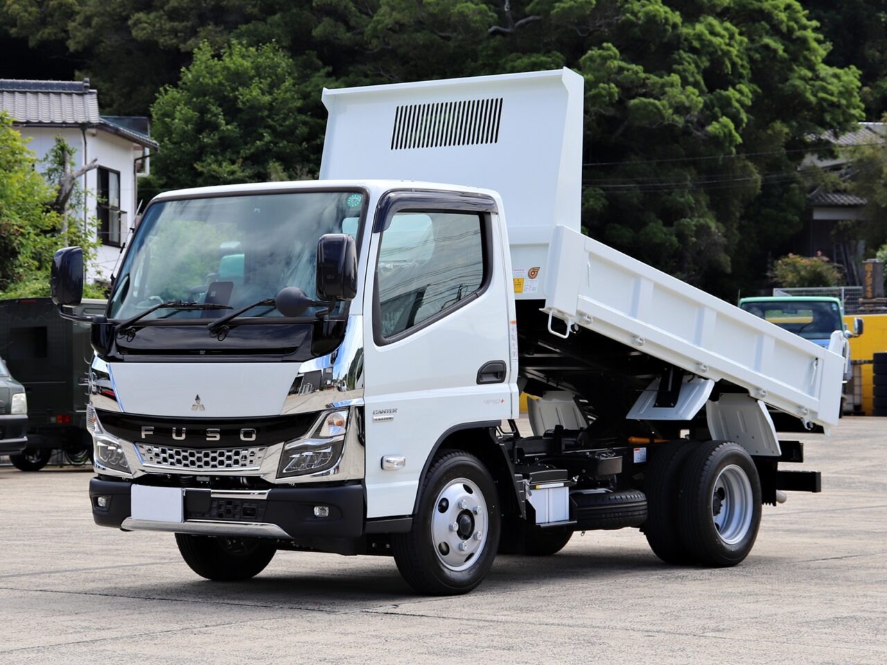 三菱 キャンター 小型 ダンプ Lゲート 強化 の中古トラック【車両No.167525】