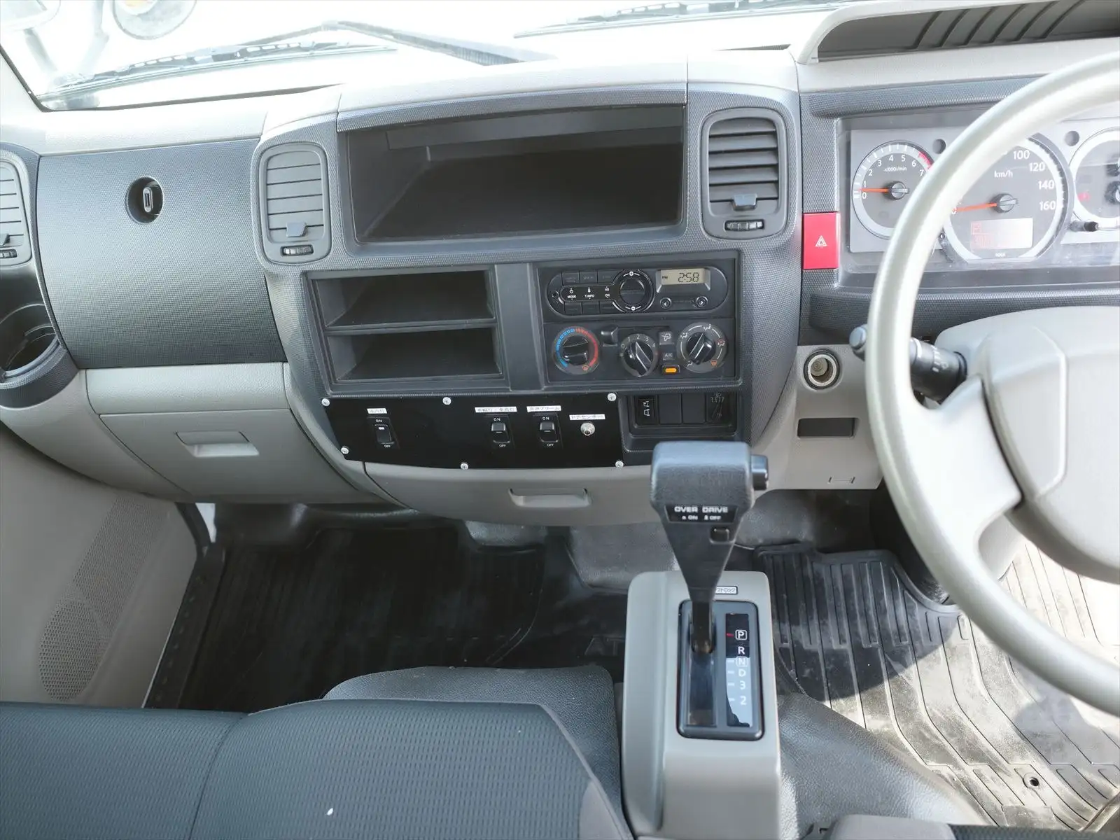 日産 アトラス 小型 アルミバン シャッター式 CBF-SQ2F24の中古トラック画像12