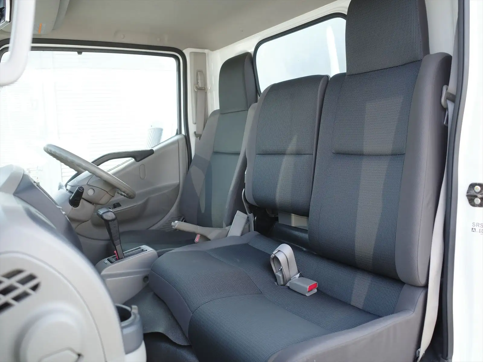 日産 アトラス 小型 アルミバン シャッター式 CBF-SQ2F24の中古トラック画像13