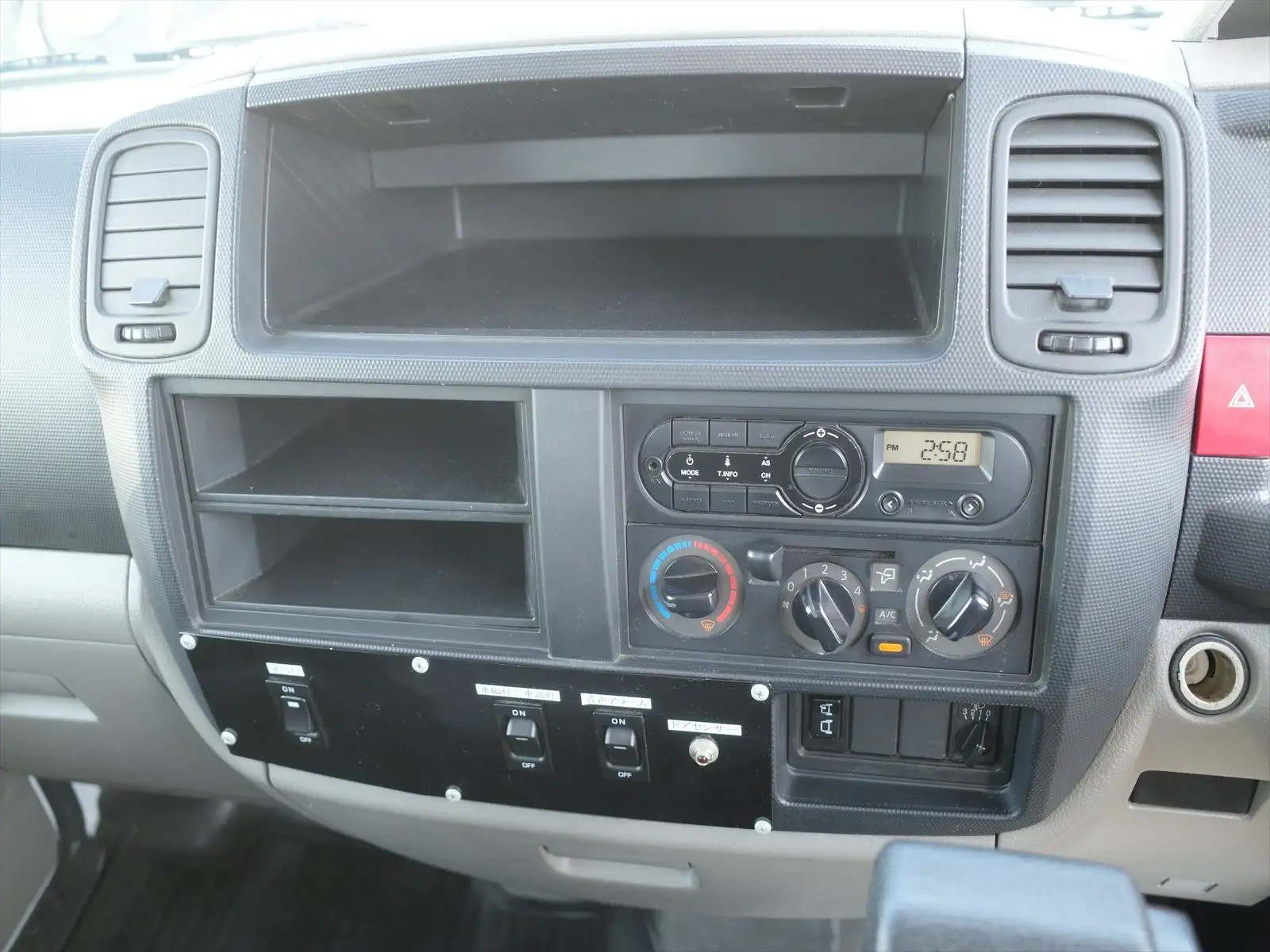 日産 アトラス 小型 アルミバン シャッター式 CBF-SQ2F24の中古トラック画像14