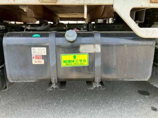 いすゞ エルフ 小型 平ボディ 2RG-NJR88A R2の中古トラック画像15
