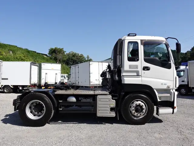 いすゞ ギガ 大型 トラクター 1デフ エアサスの中古トラック画像3