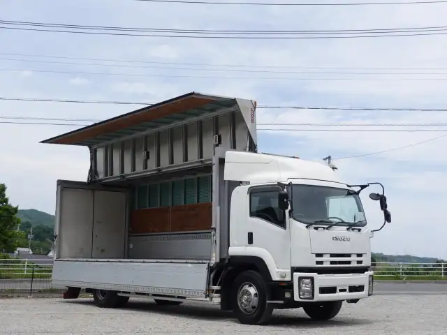 いすゞ フォワード 中型/増トン ウイング ベッド PDG-FVR34U2の中古トラック画像1
