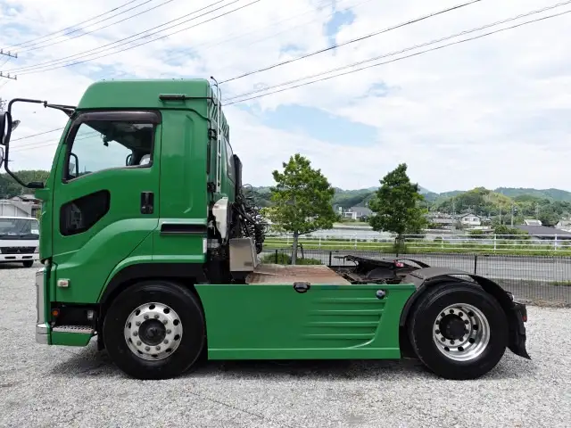 いすゞ ギガ 大型 トラクター ハイルーフ 1デフの中古トラック画像5