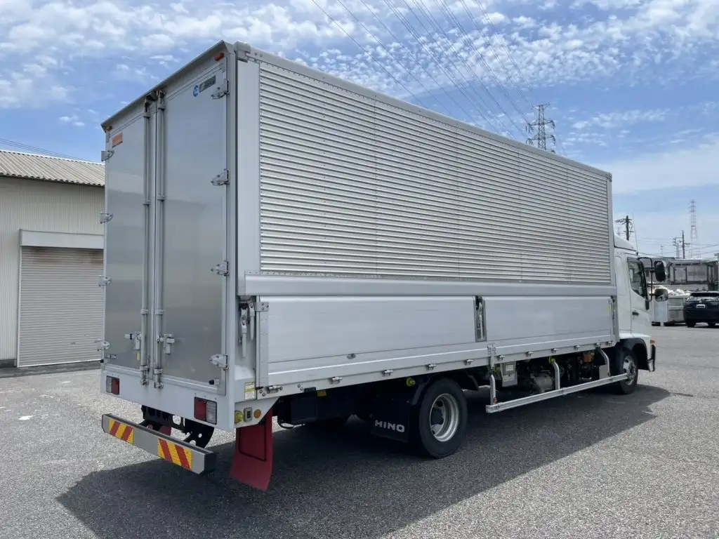 日野 レンジャー 中型/増トン ウイング エアサス ベッドの中古トラック画像3