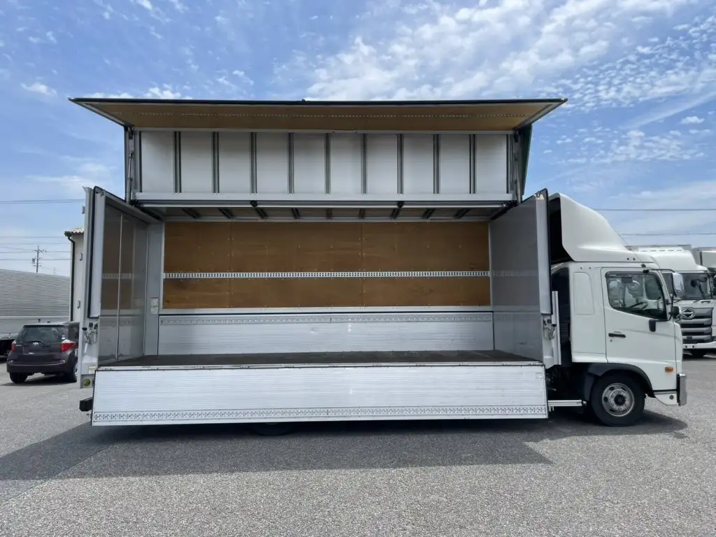 日野 レンジャー 中型/増トン ウイング エアサス ベッドの中古トラック画像5
