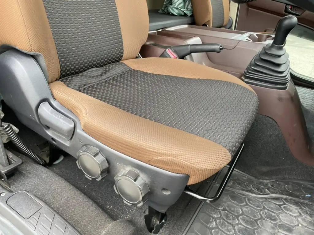 日野 レンジャー 中型/増トン ウイング エアサス ベッドの中古トラック画像14