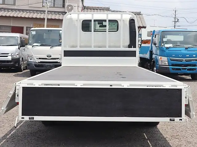 トヨタ ダイナ 小型 平ボディ 2RG-XZC710 R4の中古トラック画像8