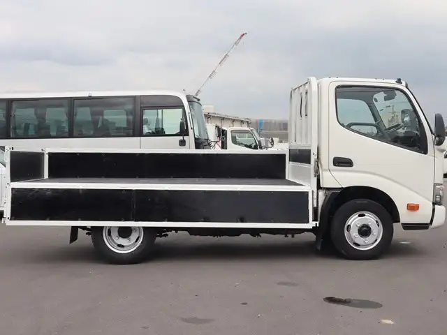トヨタ ダイナ 小型 平ボディ TKG-XZC605 H30の中古トラック画像6