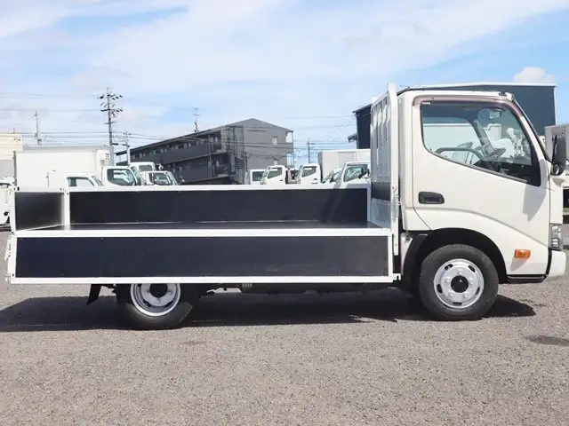 トヨタ ダイナ 小型 平ボディ TPG-XZU605 H29の中古トラック画像6