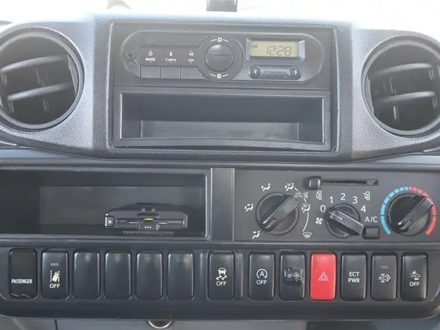 トヨタ ダイナ 小型 平ボディ TPG-XZU605 H29の中古トラック画像15