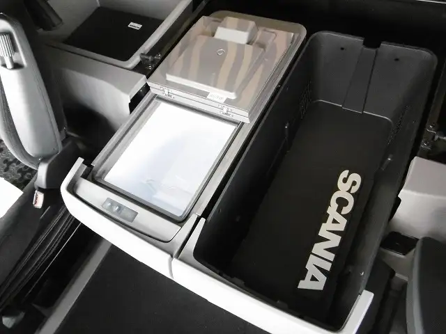 スカニア トラック 大型 トラクター ハイルーフ 1デフの中古トラック画像13