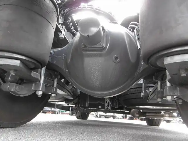 スカニア トラック 大型 トラクター ハイルーフ 1デフの中古トラック画像19