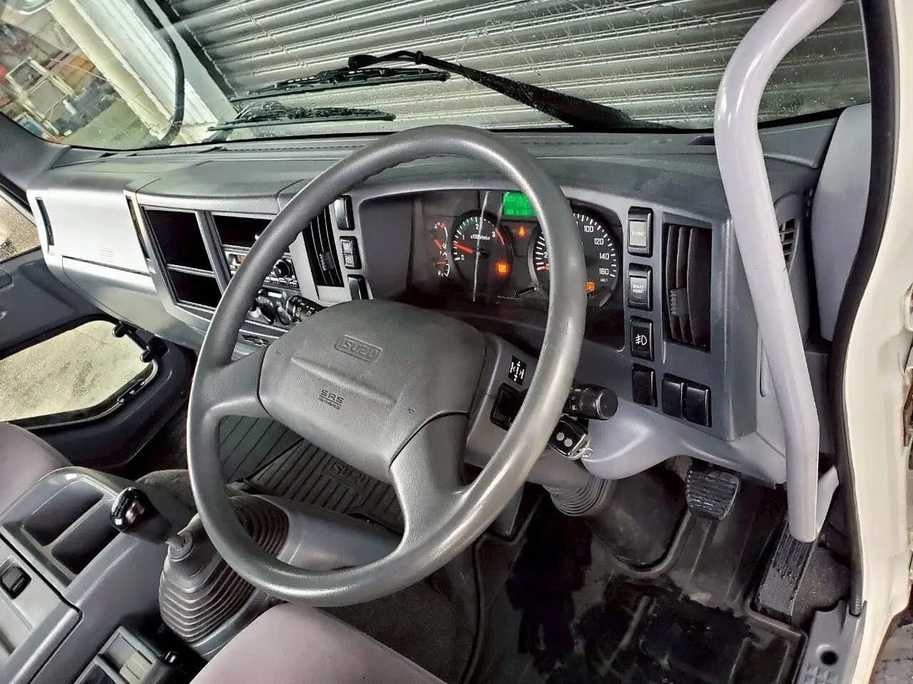 いすゞ フォワード 中型/増トン 平ボディ ベッド TKG-FRR90S2の中古トラック画像13