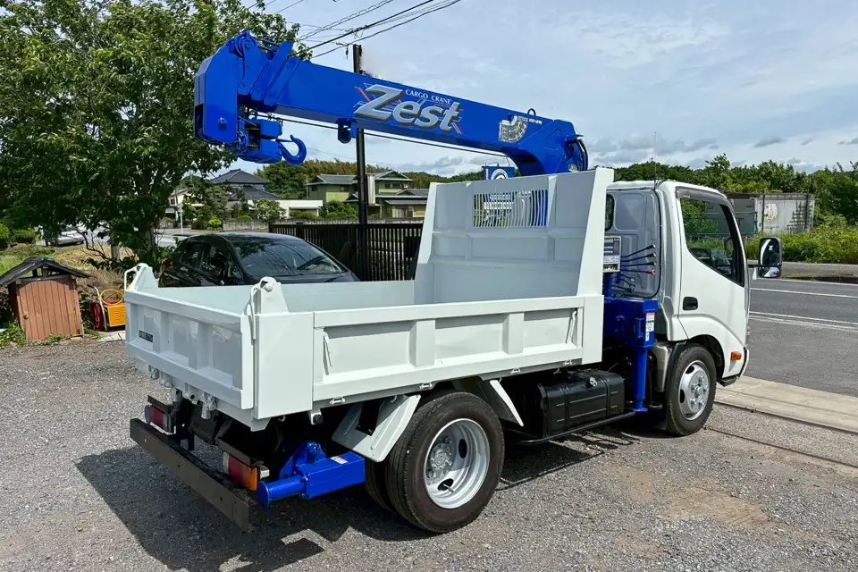 日野 デュトロ 小型 ダンプ クレーン付き TKG-XZU620Tの中古トラック画像3