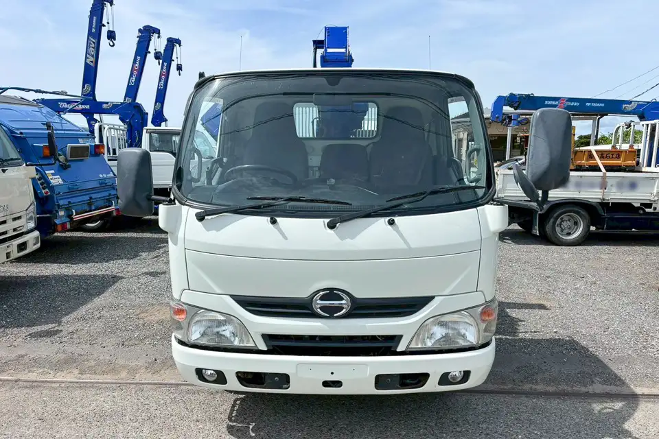 日野 デュトロ 小型 ダンプ クレーン付き TKG-XZU620Tの中古トラック画像2