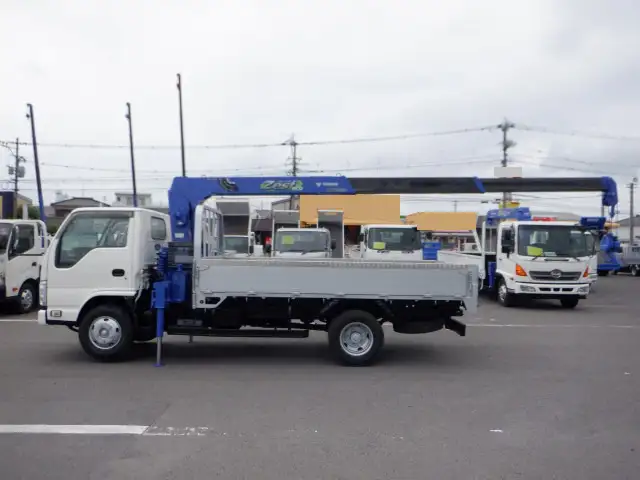 いすゞ エルフ 小型 クレーン付 床鉄板 アルミブロックの中古トラック画像4